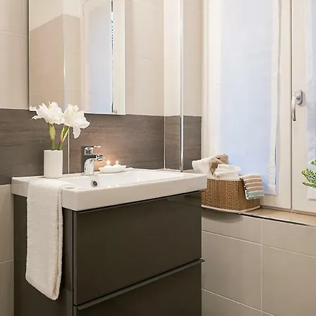 Wonder View - By Myhomeincomo Como